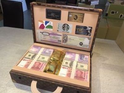 這是LVV財寶箱內部的圖
